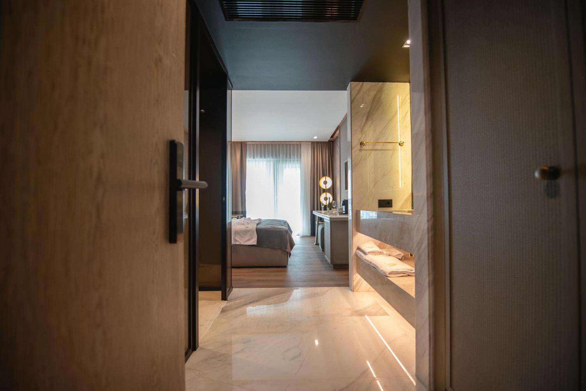 Belinda Hotel Mamaia Adults Only Extérieur photo