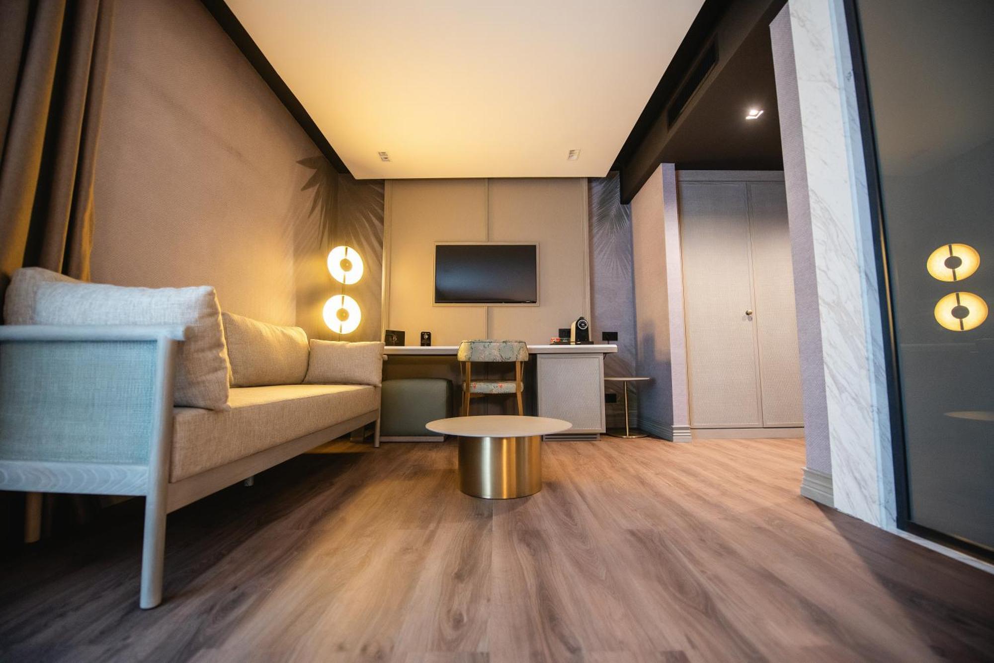 Belinda Hotel Mamaia Adults Only Extérieur photo