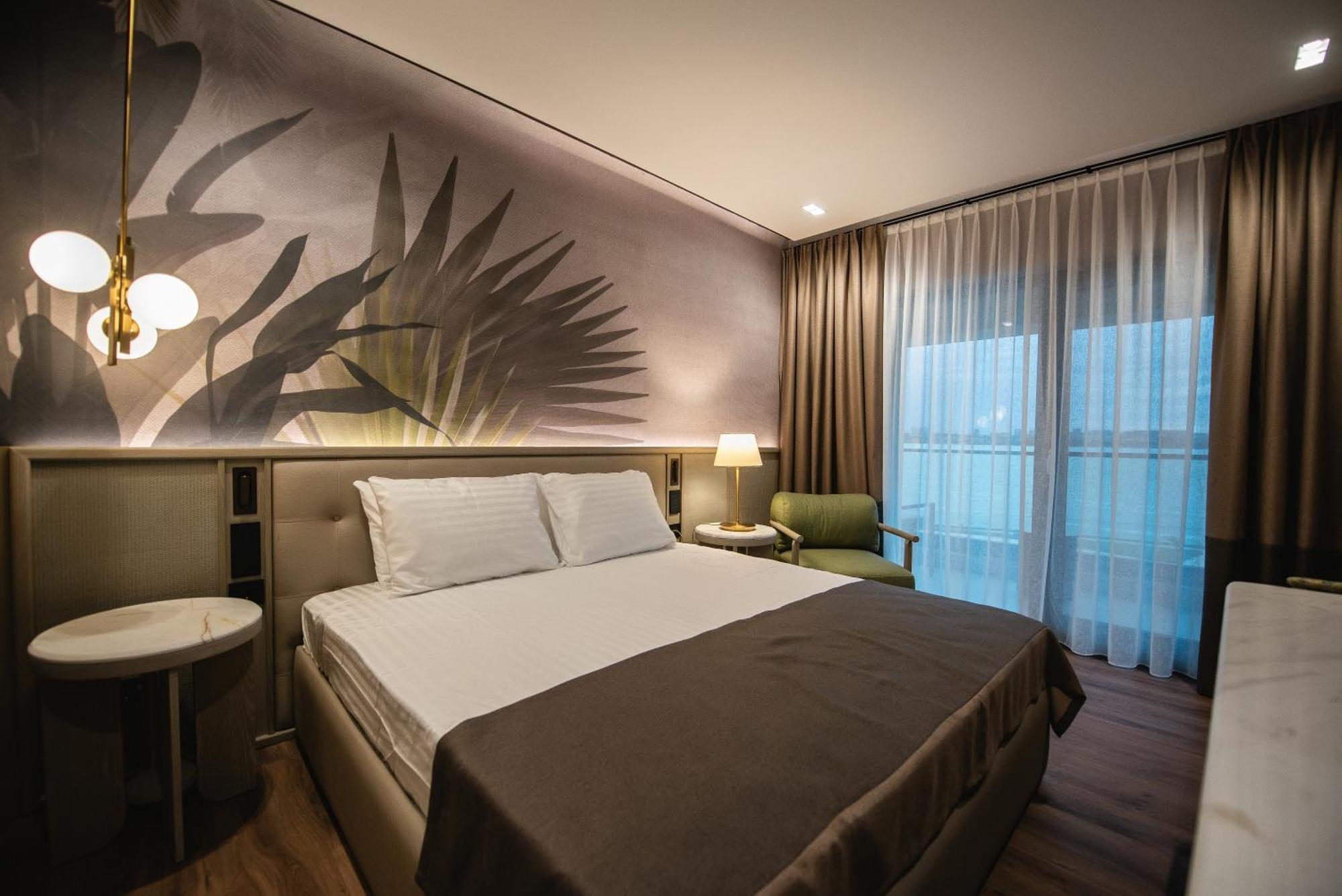 Belinda Hotel Mamaia Adults Only Extérieur photo